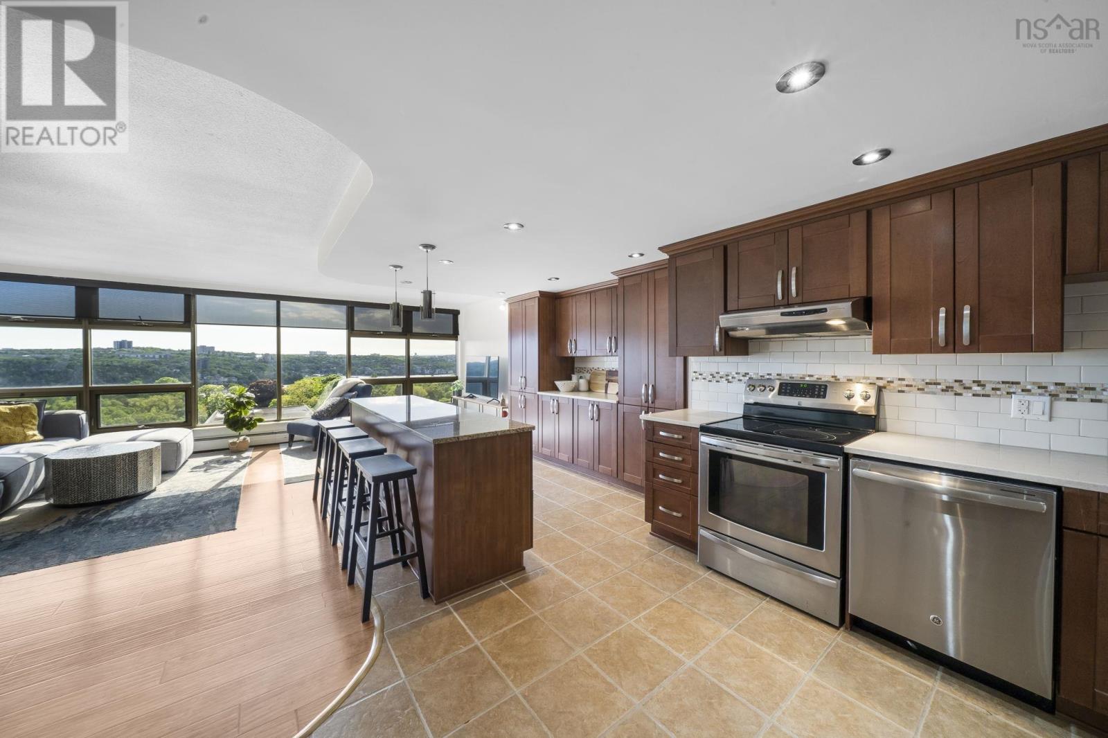 #706 6369 Coburg Road - 5
