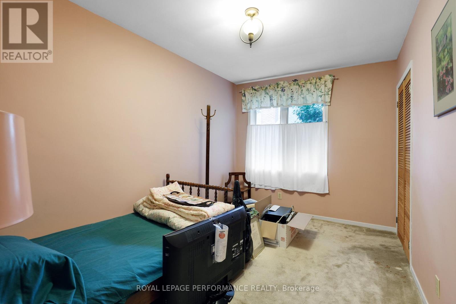 2061 FAIRBANKS AVENUE - 15
