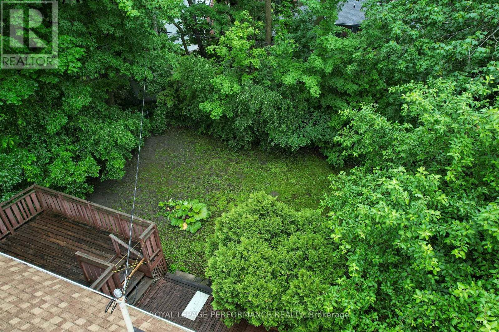 2061 FAIRBANKS AVENUE - 31
