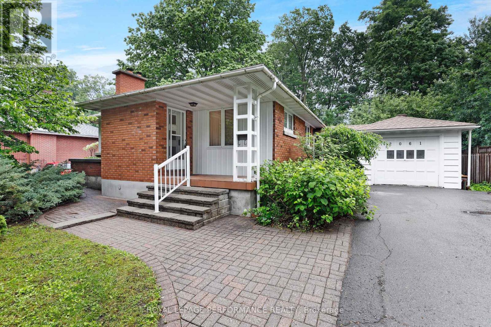 2061 FAIRBANKS AVENUE - 3
