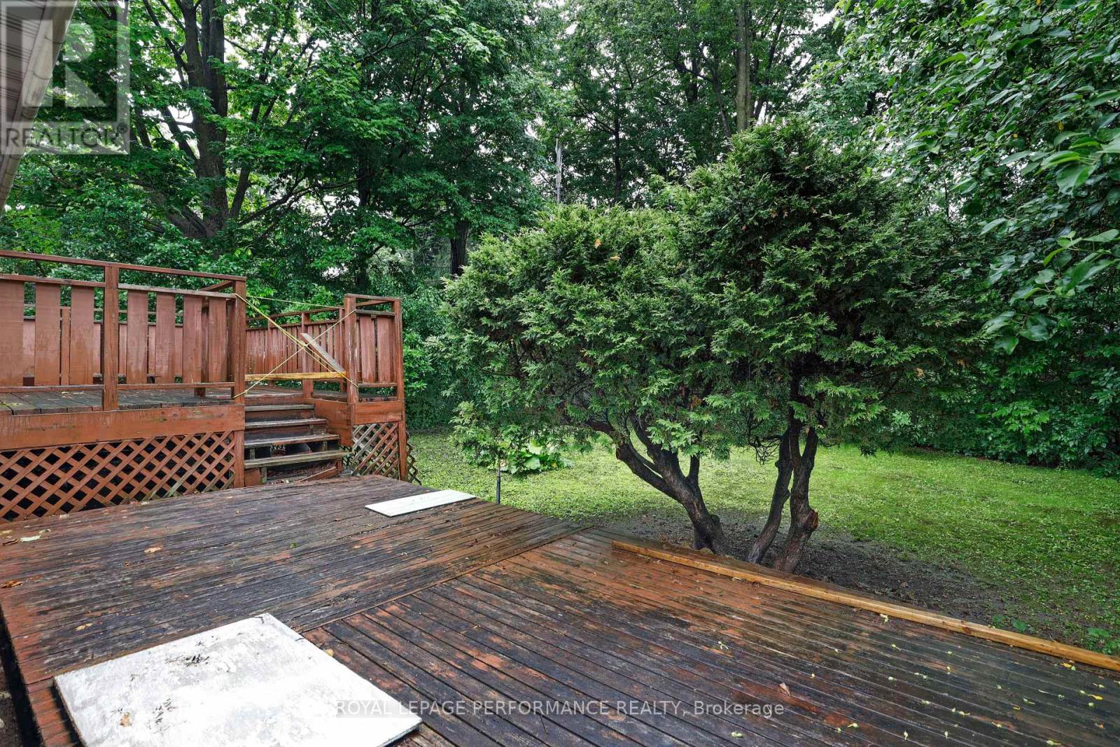 2061 FAIRBANKS AVENUE - 26
