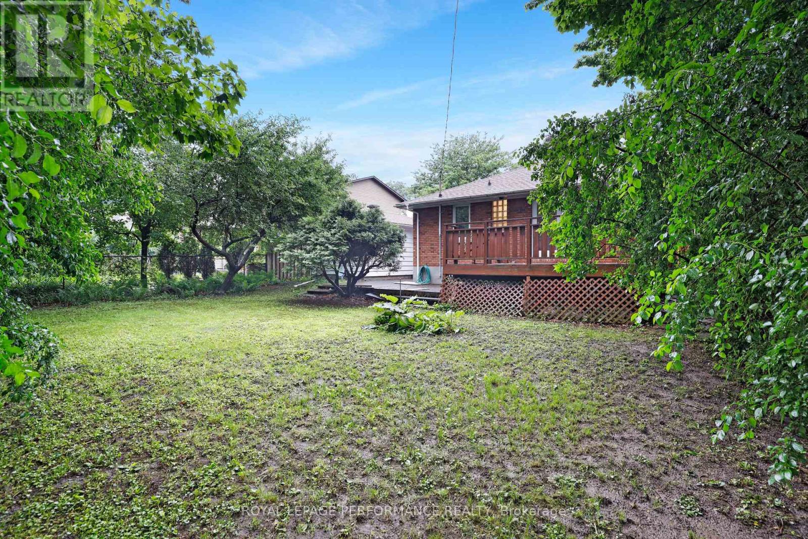 2061 FAIRBANKS AVENUE - 29