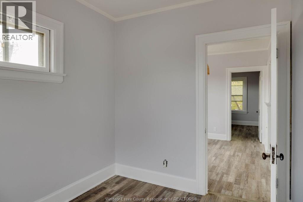485 LOUIS AVENUE - 12