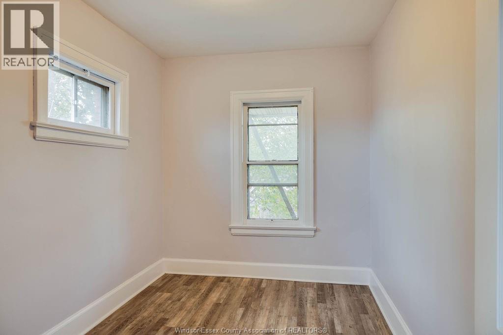 485 LOUIS AVENUE - 14