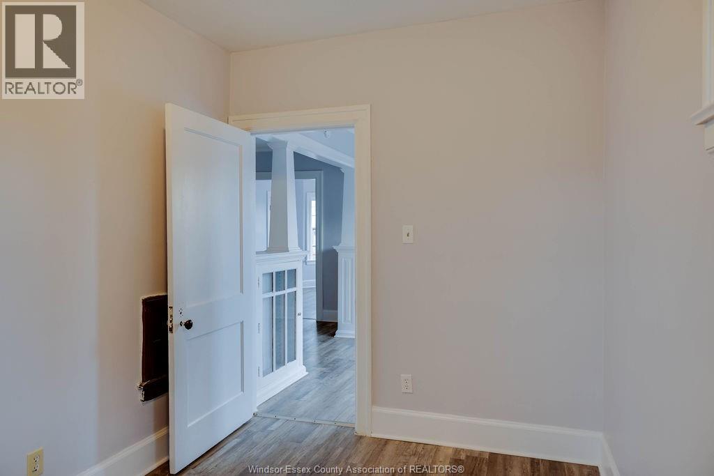 485 LOUIS AVENUE - 15