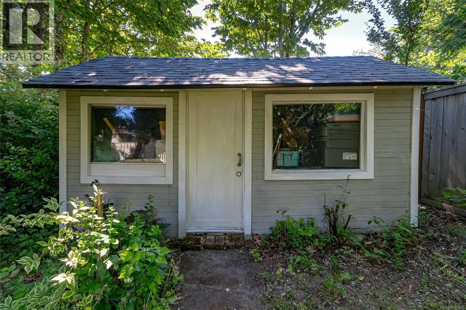 2945 Dysart Rd, Saanich
