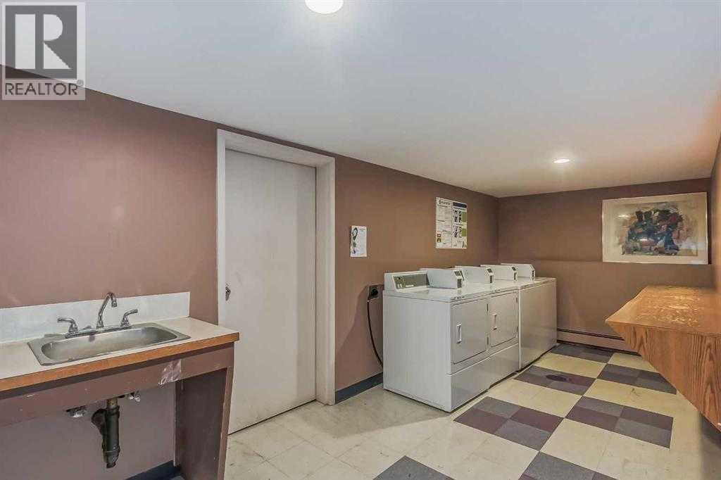 #305 1829 11 Avenue SW - 21