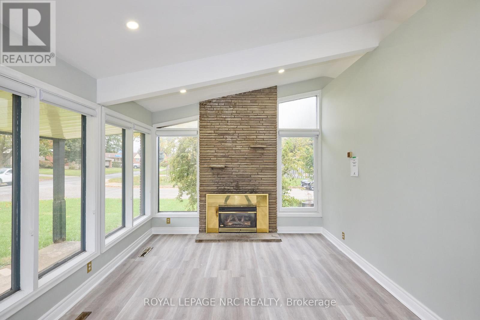 6673 HUGGINS STREET - 12