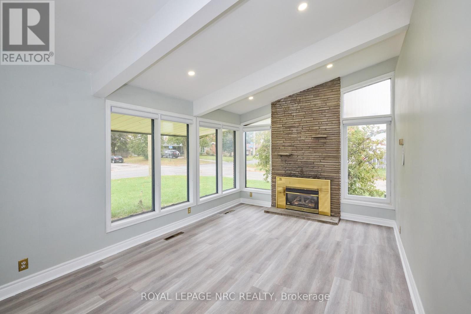 6673 HUGGINS STREET - 13
