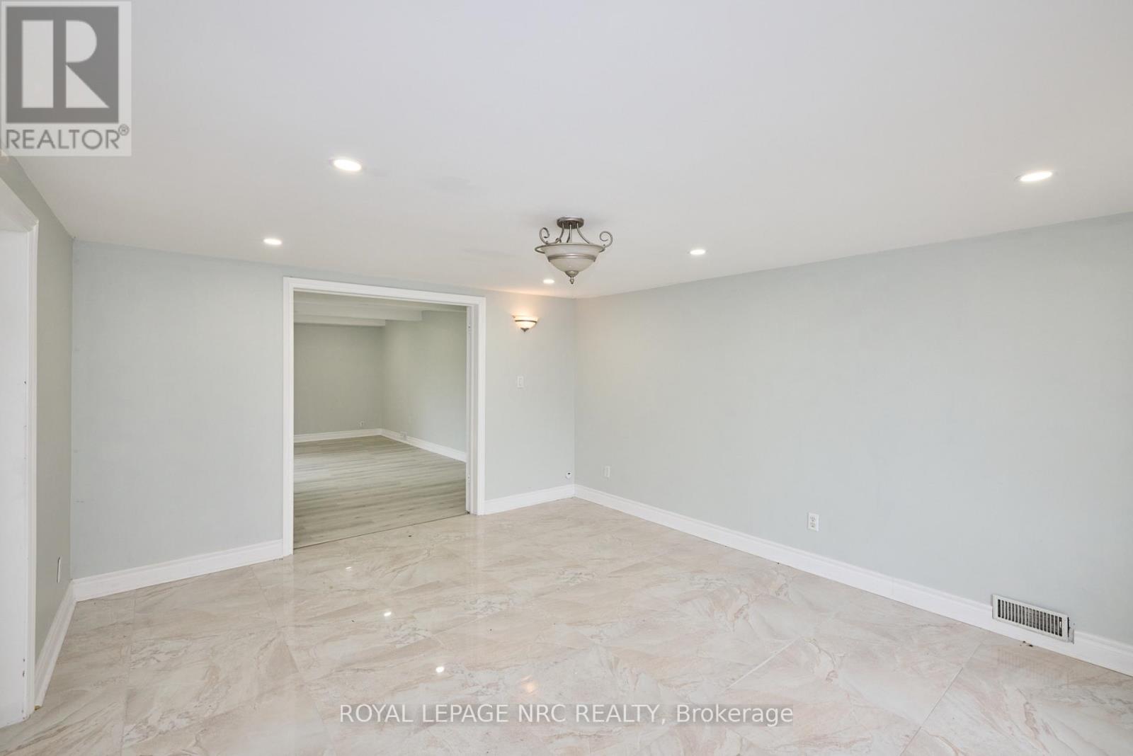 6673 HUGGINS STREET - 19