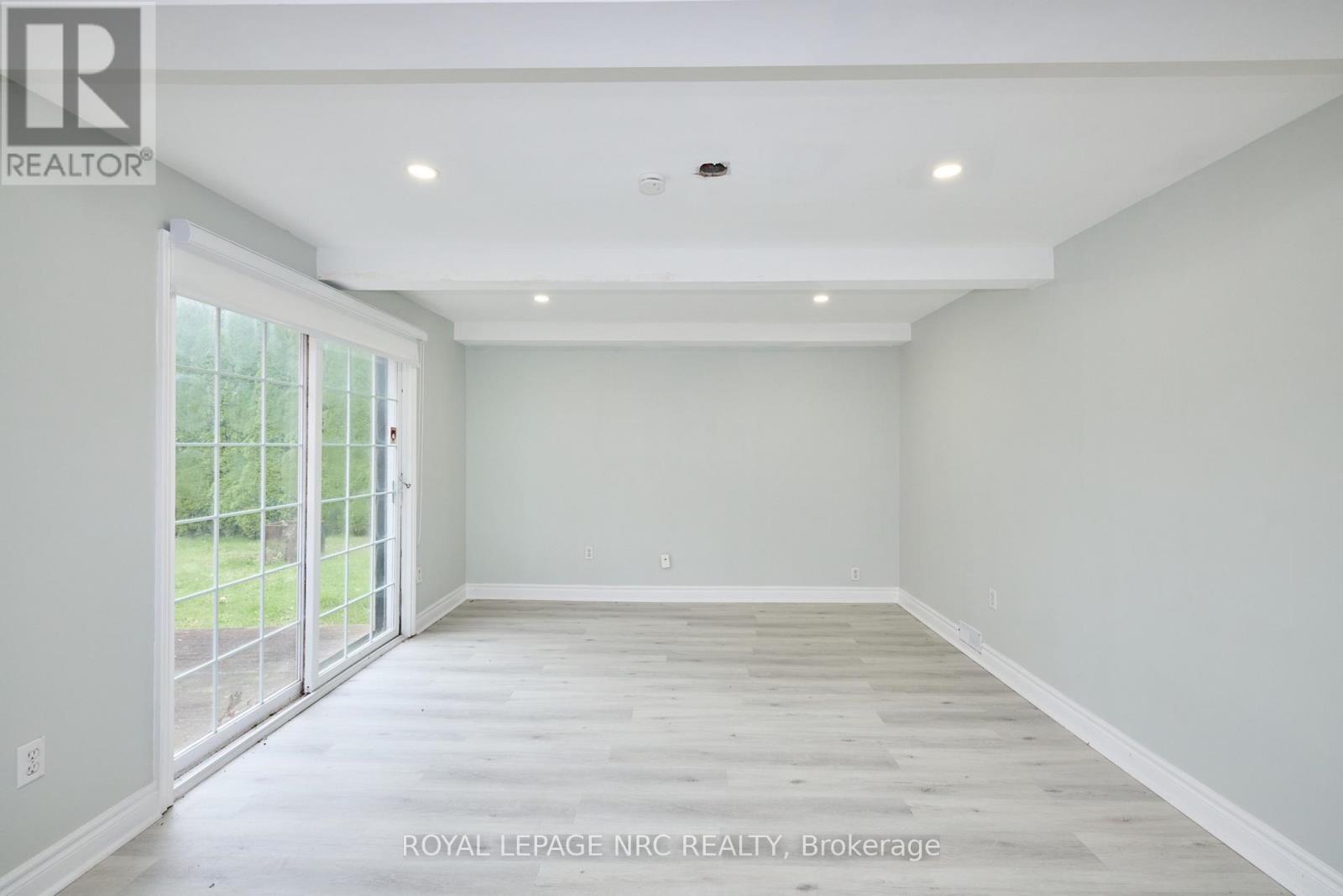 6673 HUGGINS STREET - 22