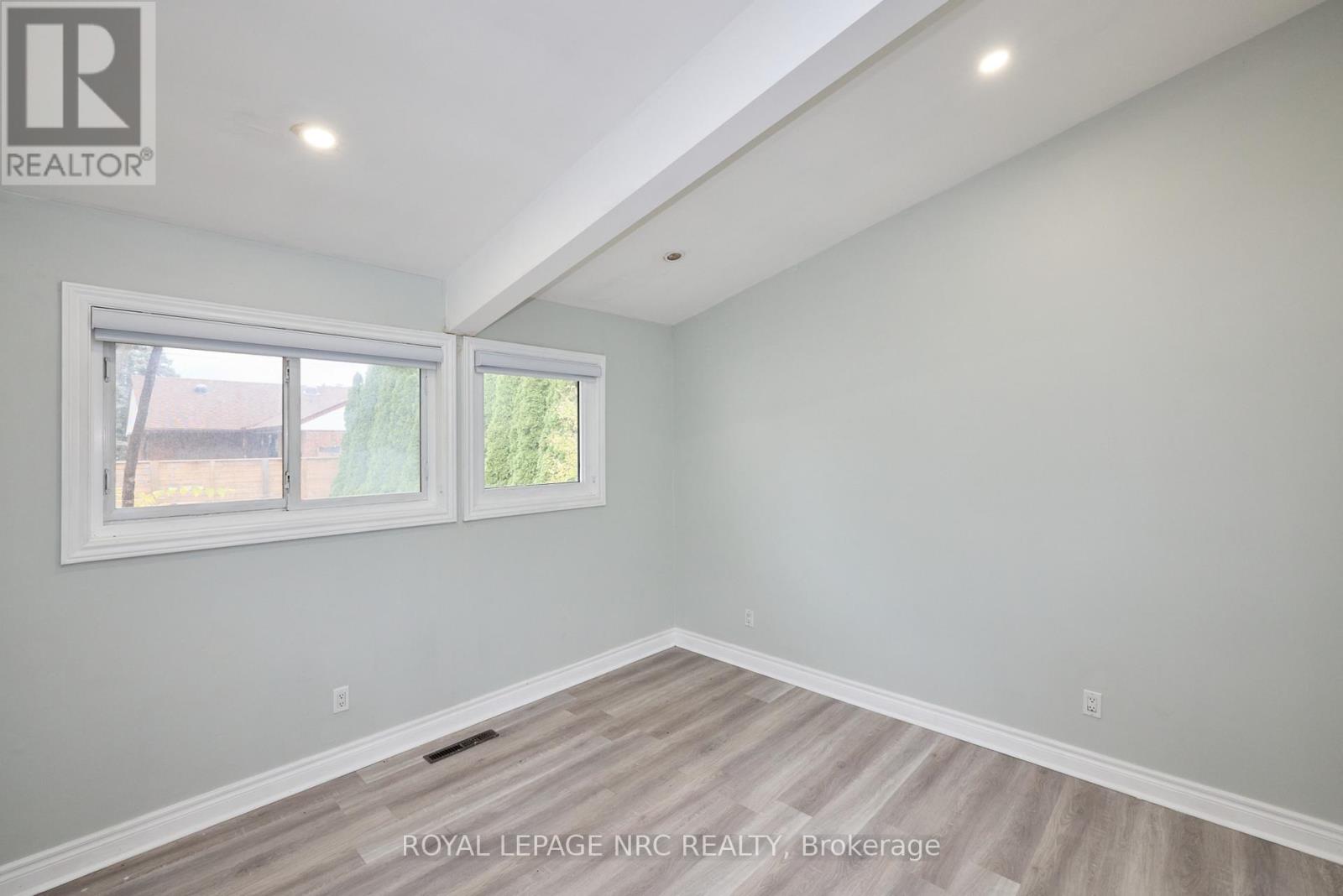 6673 HUGGINS STREET - 34