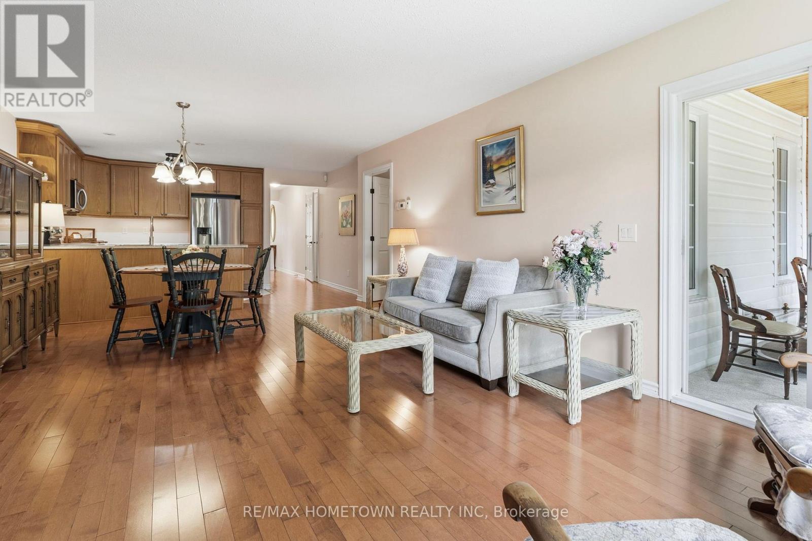 155 STEACY GARDENS - 13