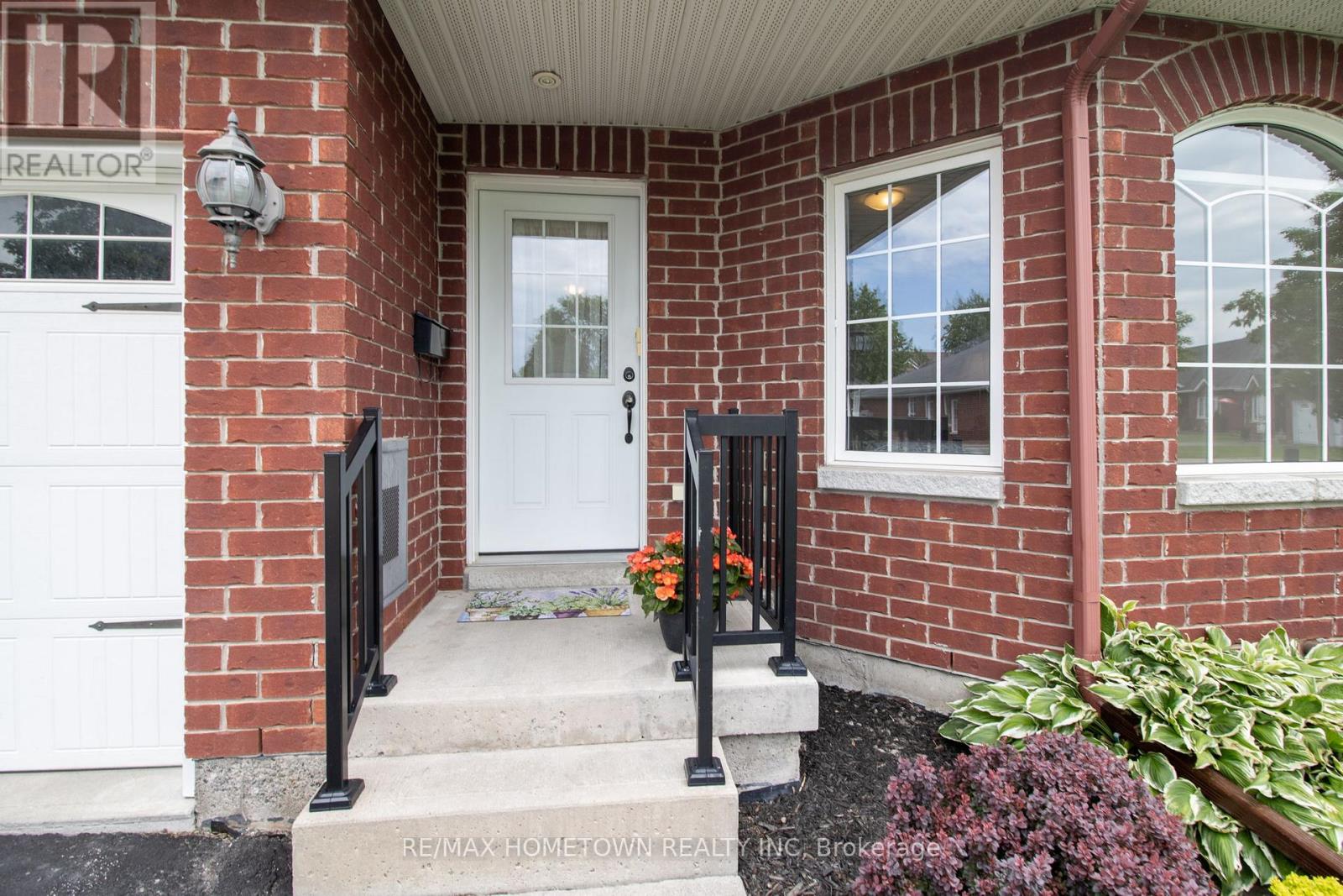 155 STEACY GARDENS - 2