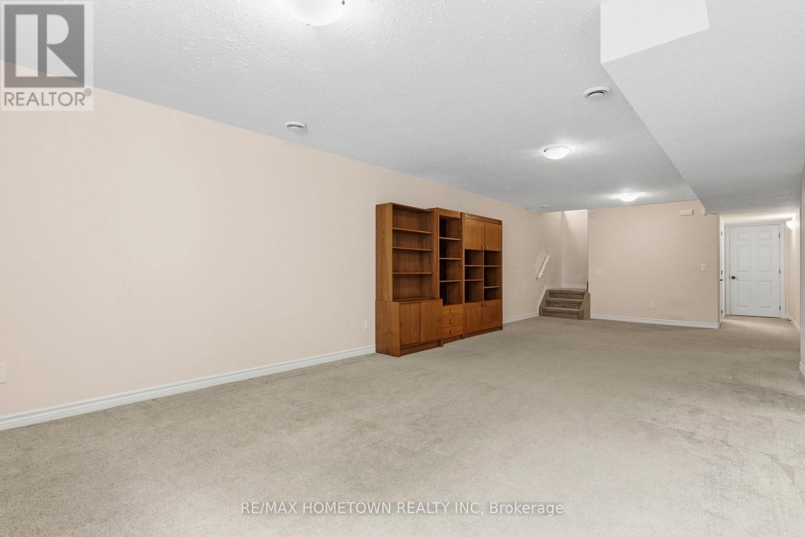 155 STEACY GARDENS - 25