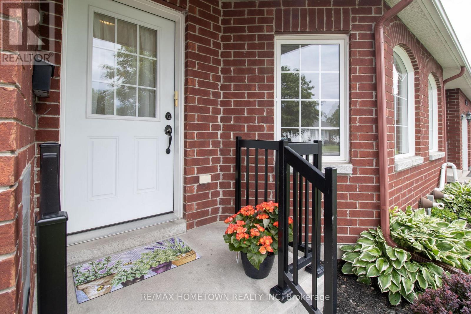 155 STEACY GARDENS - 3
