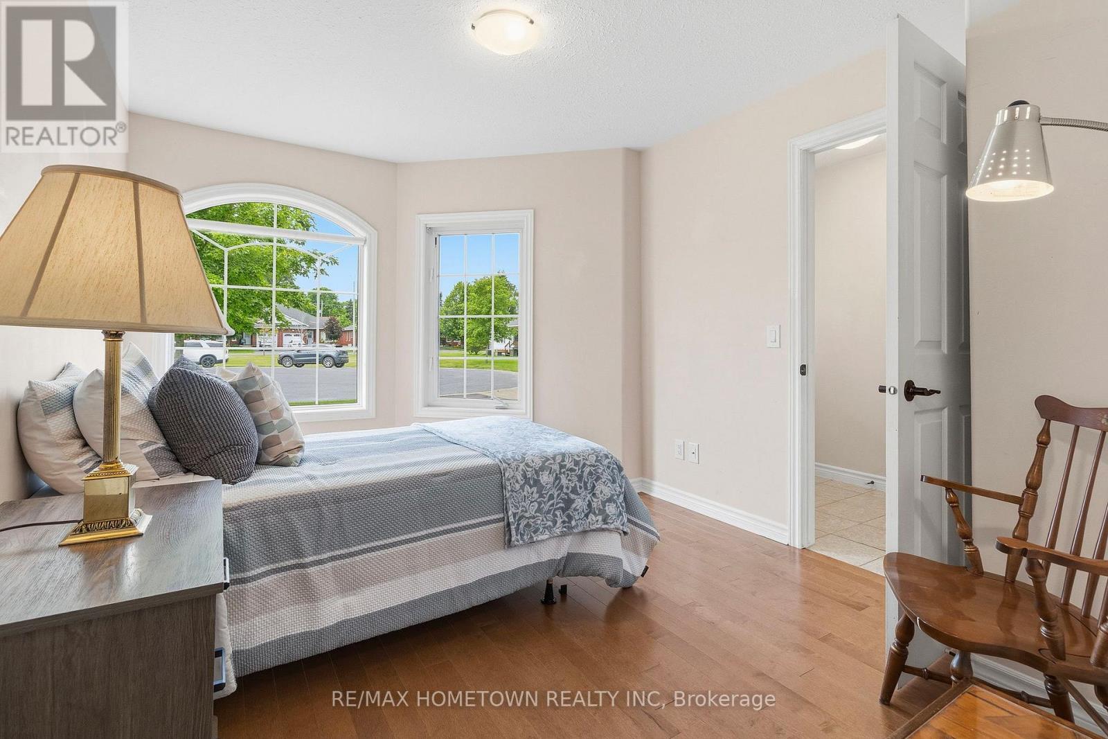 155 STEACY GARDENS - 5