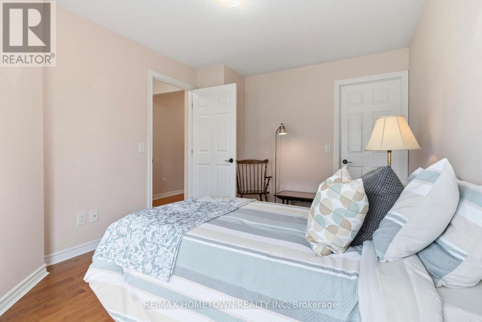 155 STEACY GARDENS - 6