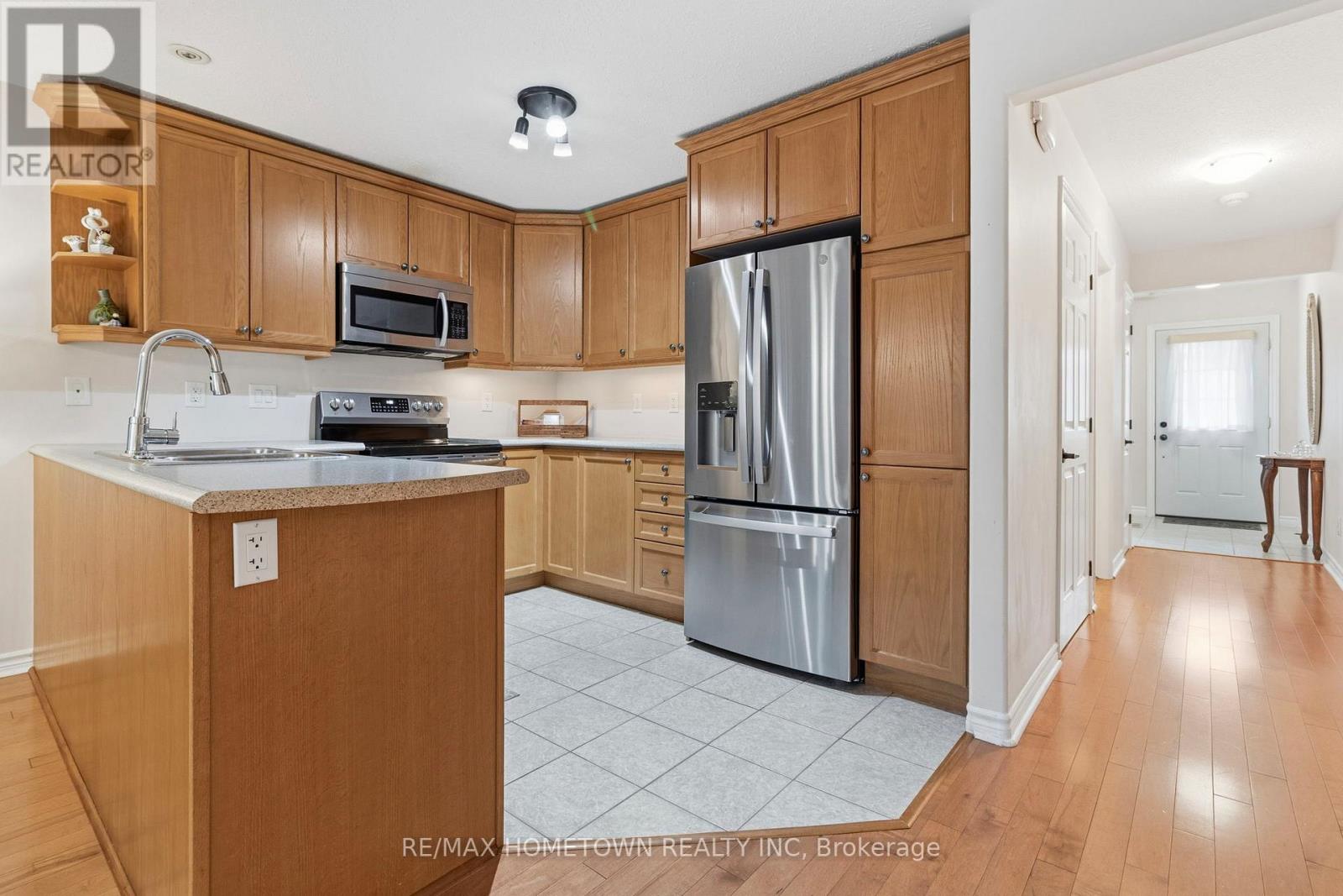 155 STEACY GARDENS - 8