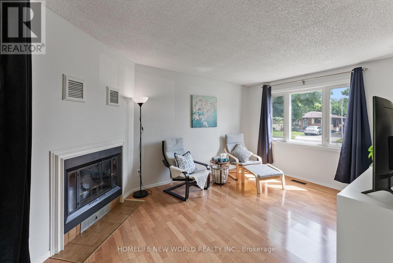 1445 ALDERSBROOK ROAD - 14