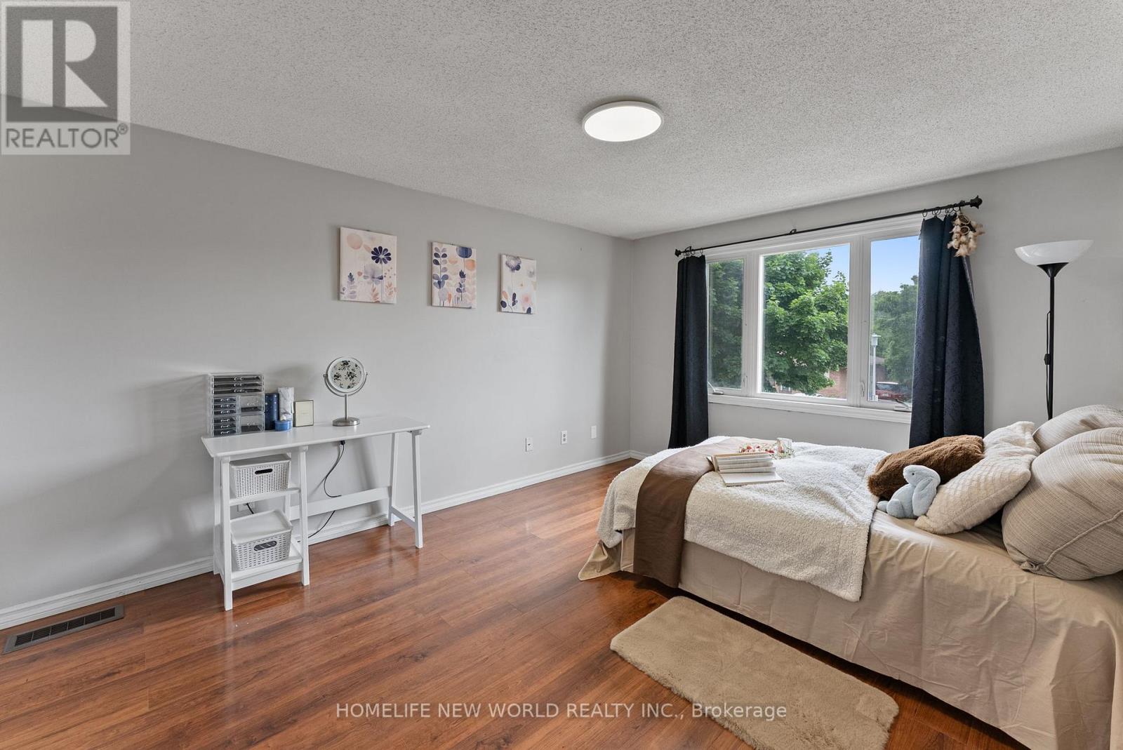 1445 ALDERSBROOK ROAD - 20