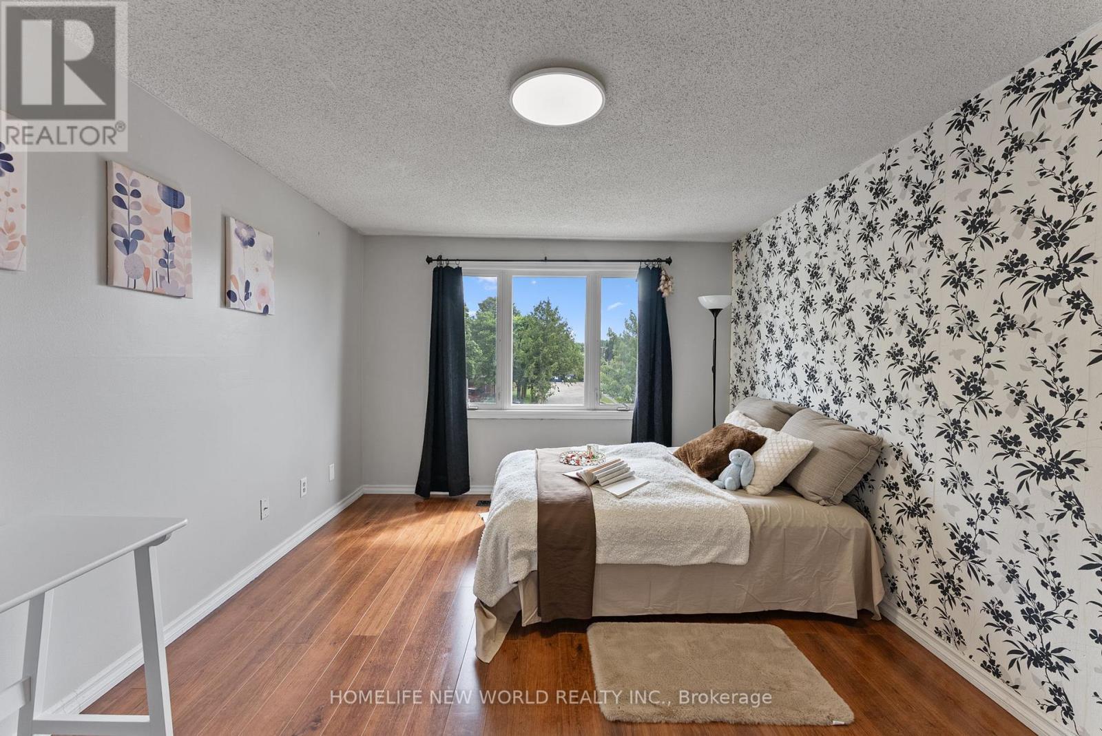 1445 ALDERSBROOK ROAD - 21