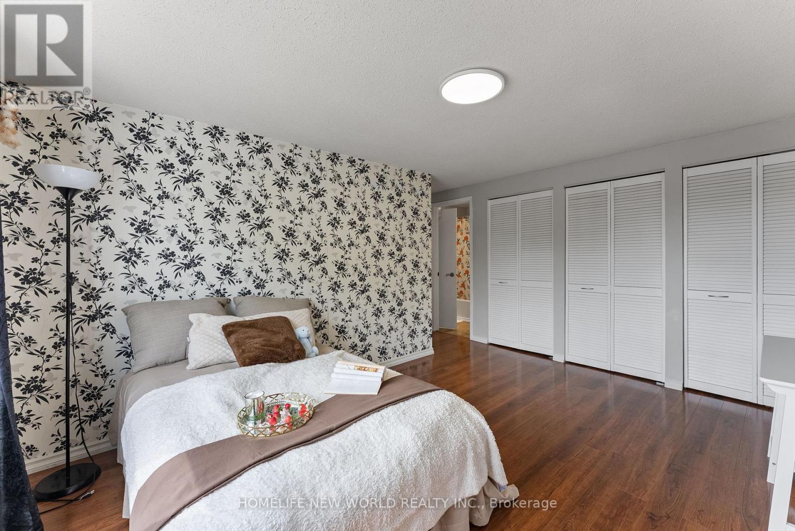 1445 ALDERSBROOK ROAD - 22