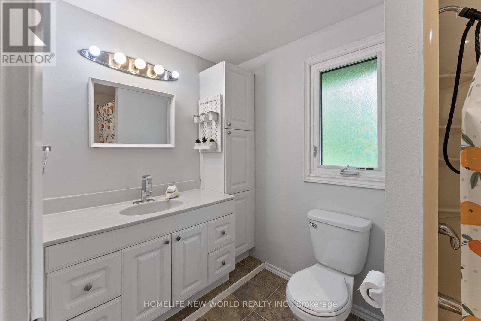 1445 ALDERSBROOK ROAD - 23