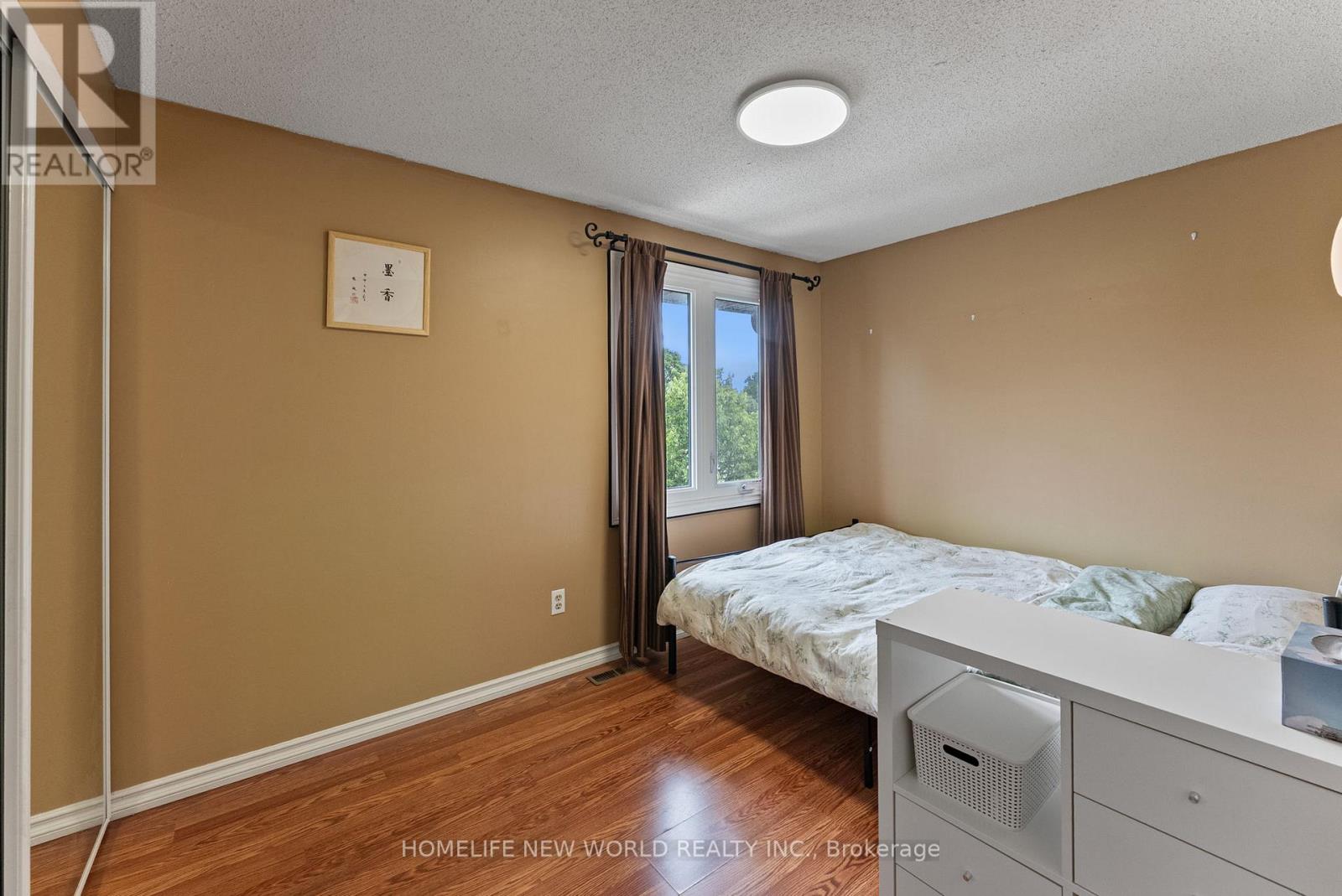 1445 ALDERSBROOK ROAD - 28
