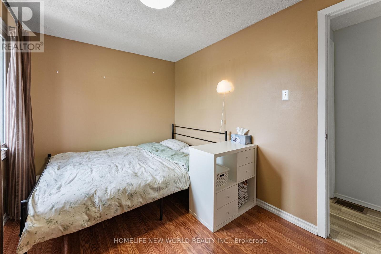 1445 ALDERSBROOK ROAD - 29