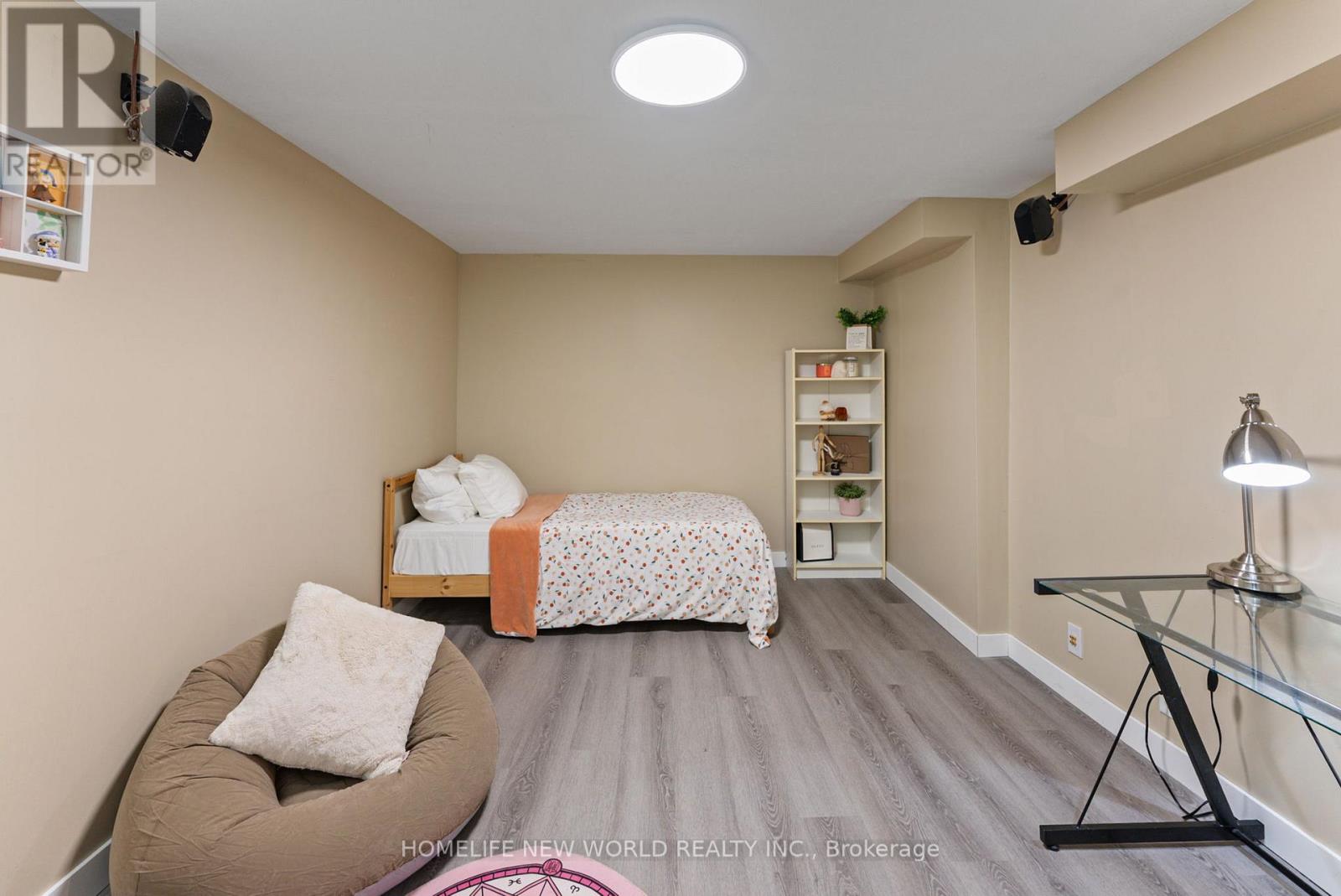 1445 ALDERSBROOK ROAD - 33