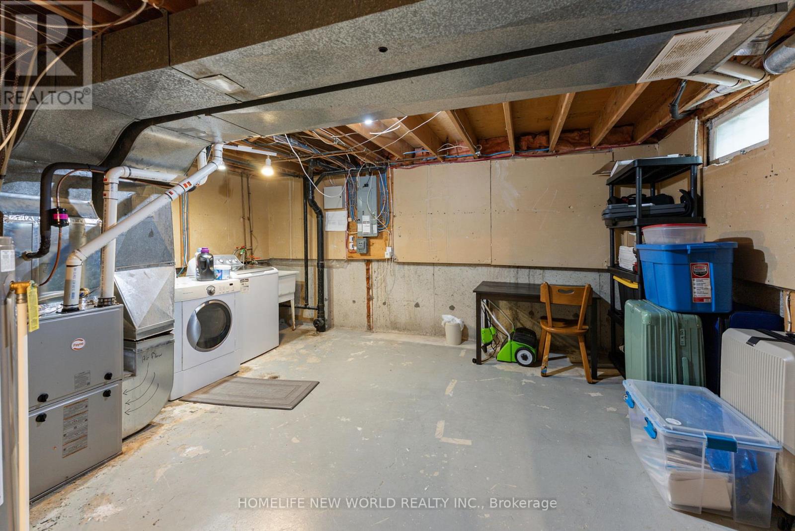 1445 ALDERSBROOK ROAD - 35