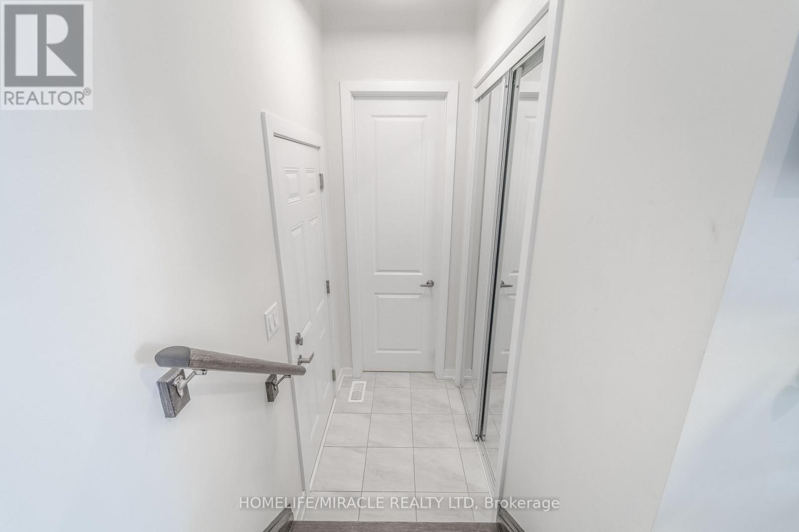 22 SANTOS DRIVE - 13