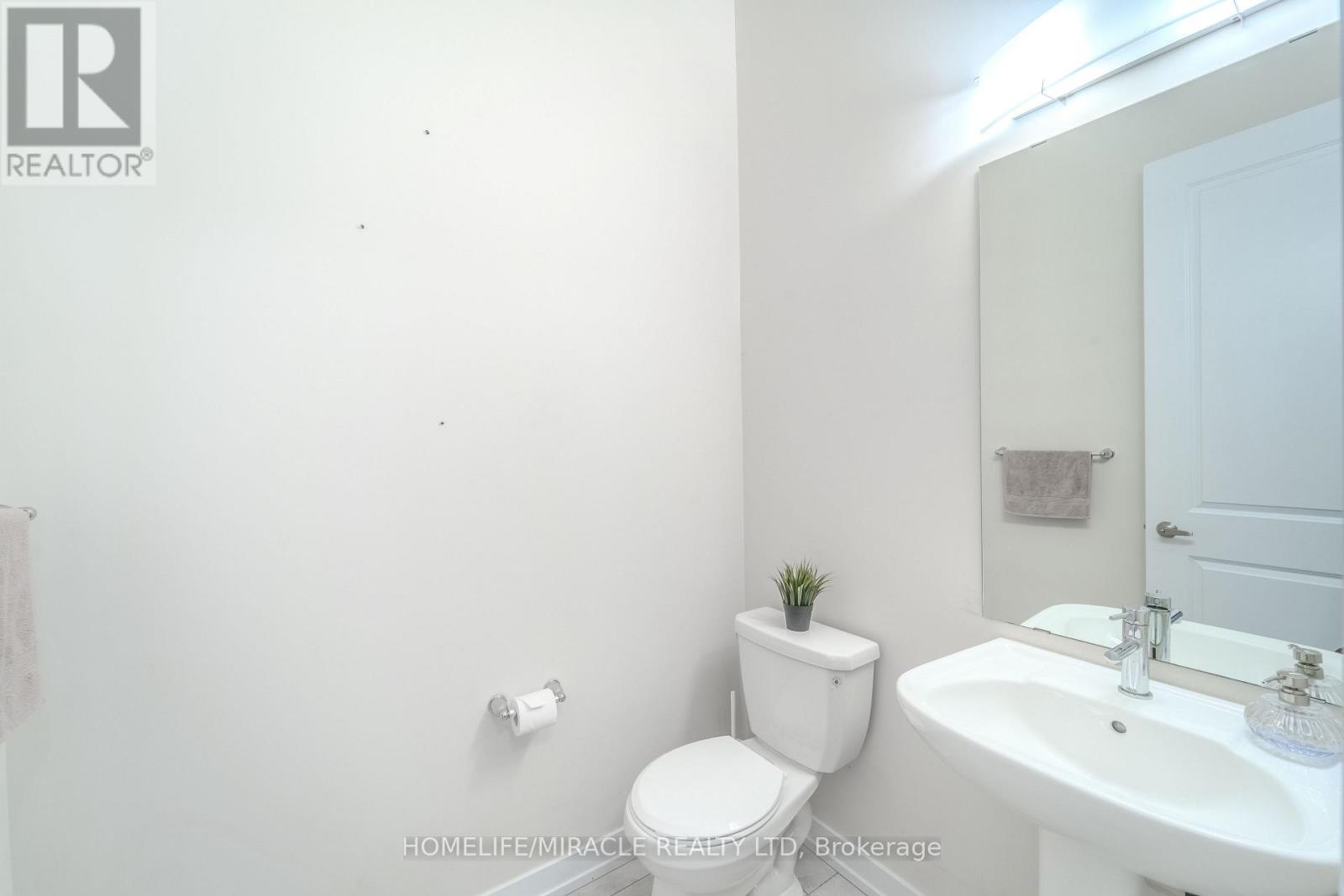 22 SANTOS DRIVE - 14
