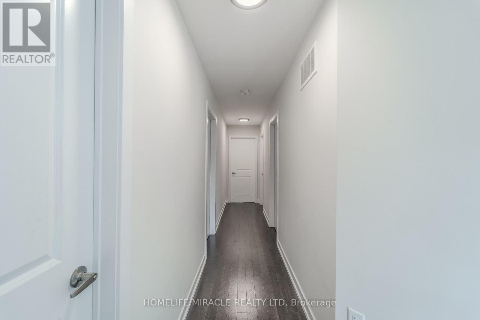 22 SANTOS DRIVE - 31