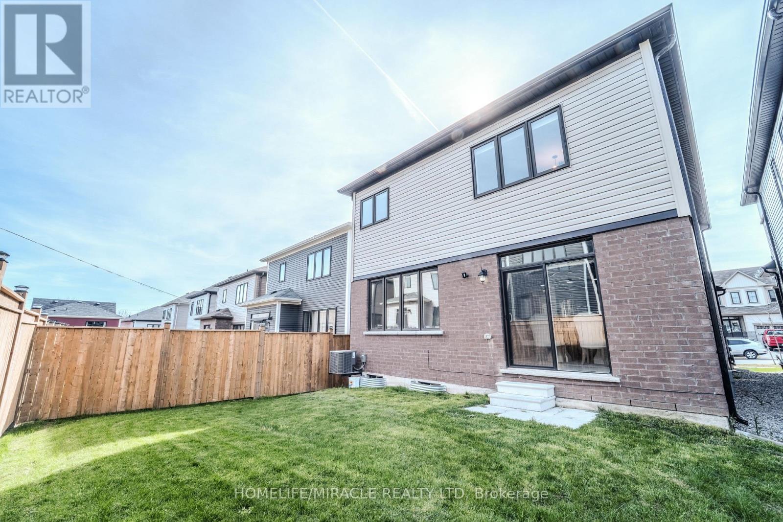 22 SANTOS DRIVE - 33
