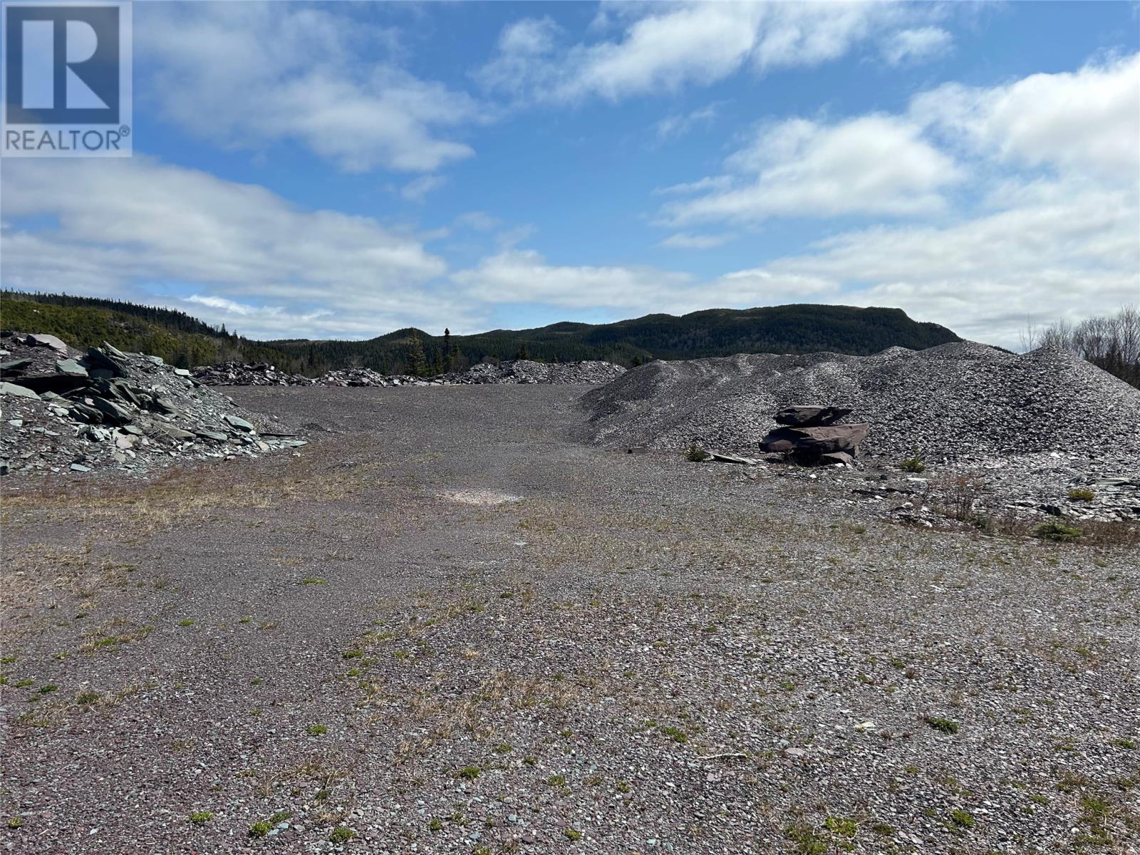 01 Quarry Road thumbnail 16