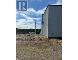 01 Quarry Road thumbnail 7