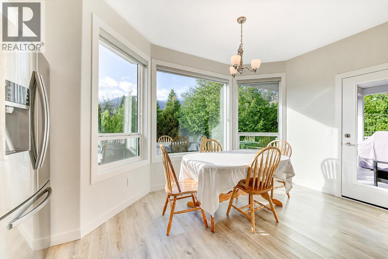 2083 Rosefield Drive - 8