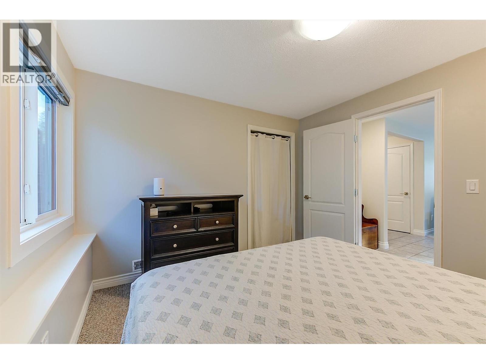 2083 Rosefield Drive - 34