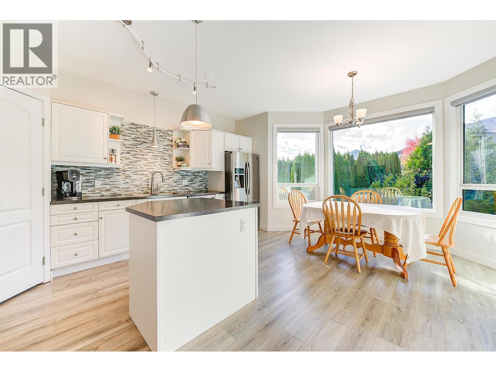 2083 Rosefield Drive - 9
