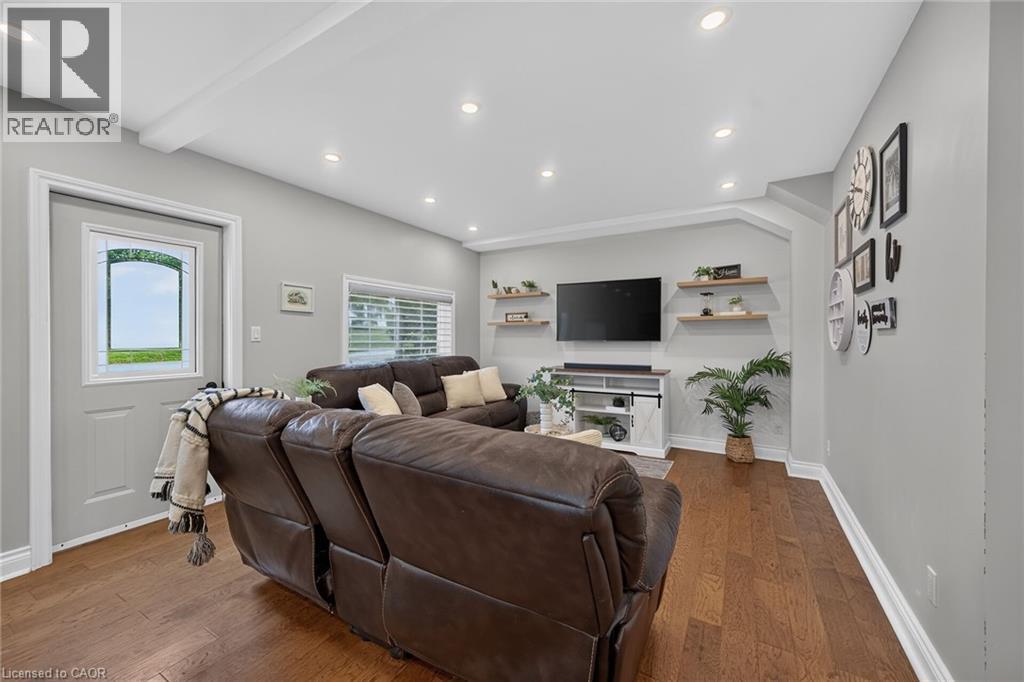 3-bedroom home for sale at 41 ERIE Street S, Selkirk ON · photo 15 of 51