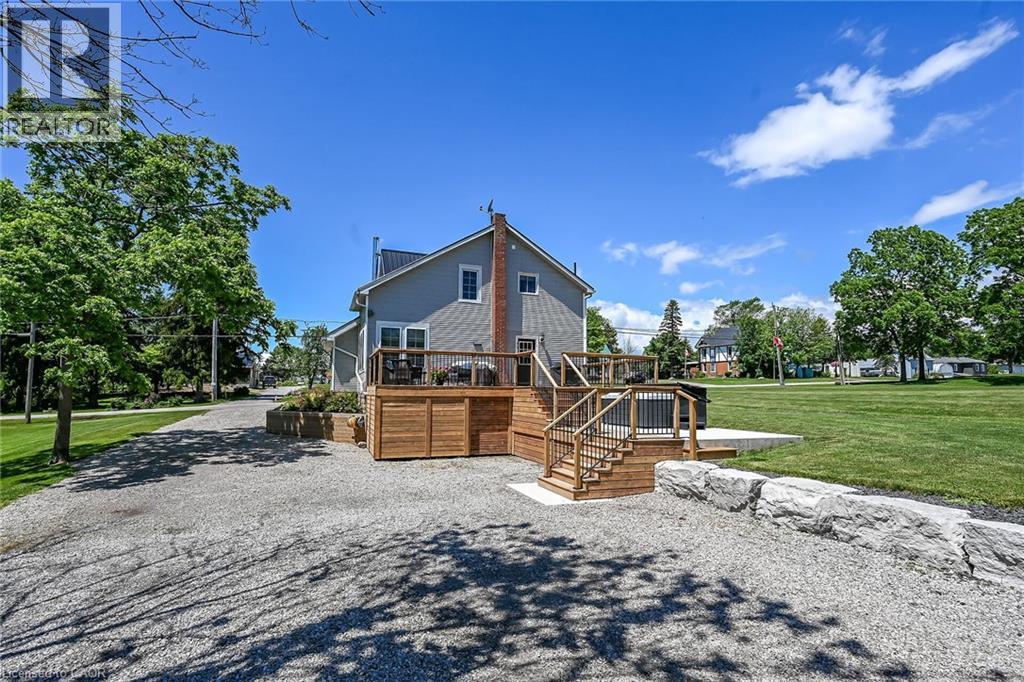 3-bedroom home for sale at 41 ERIE Street S, Selkirk ON · photo 40 of 51