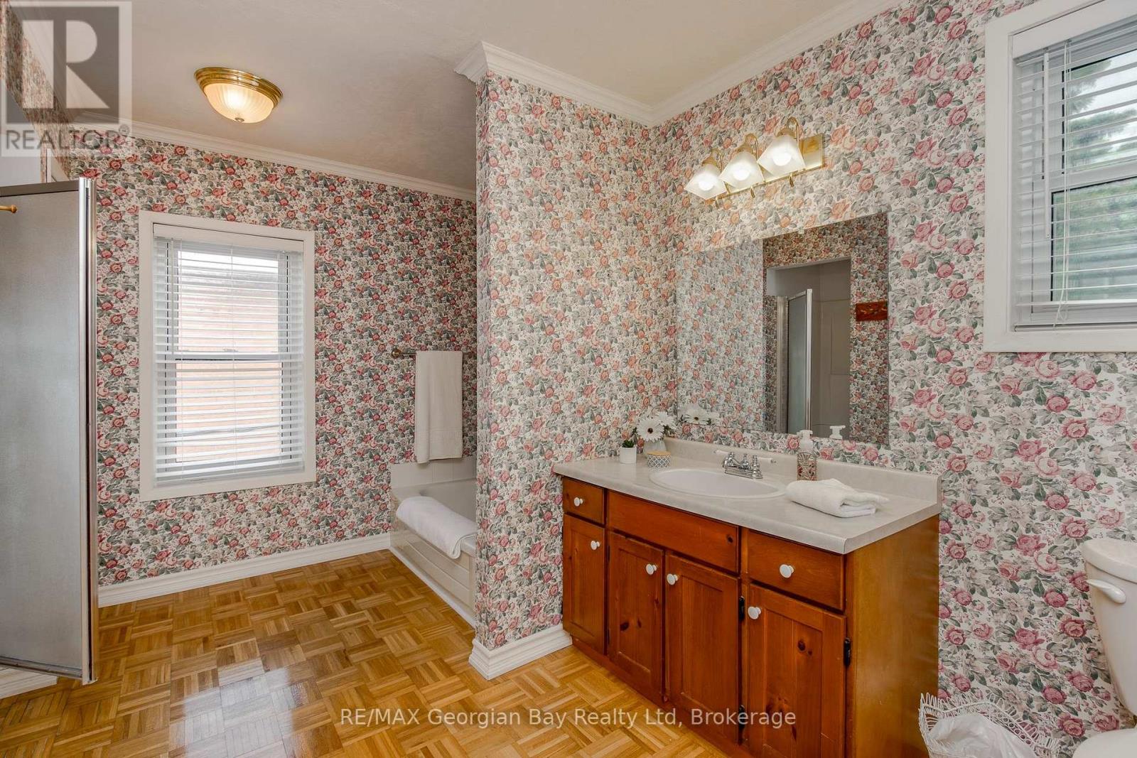 423 ELLEN STREET - 18