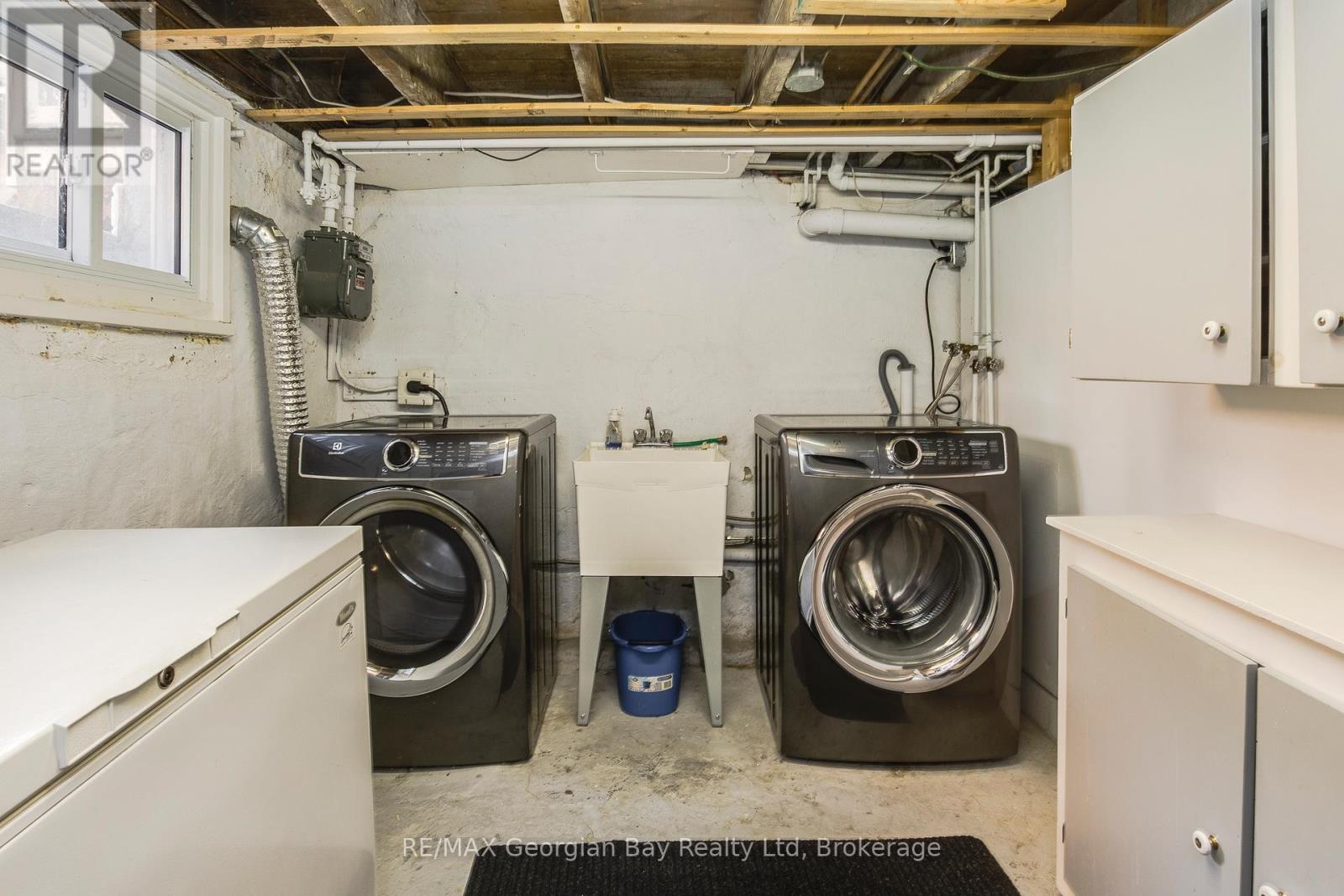 423 ELLEN STREET - 22
