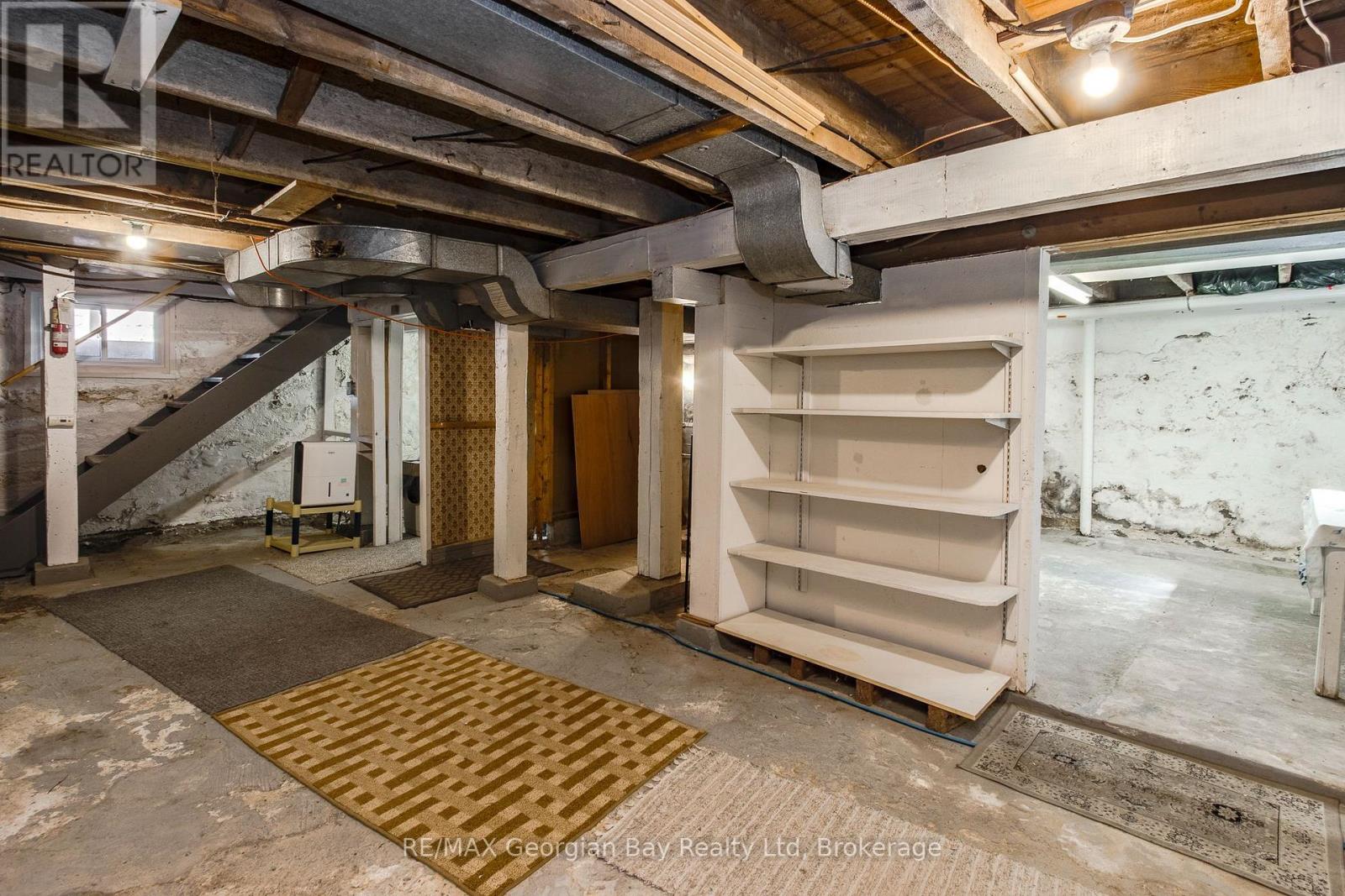 423 ELLEN STREET - 23