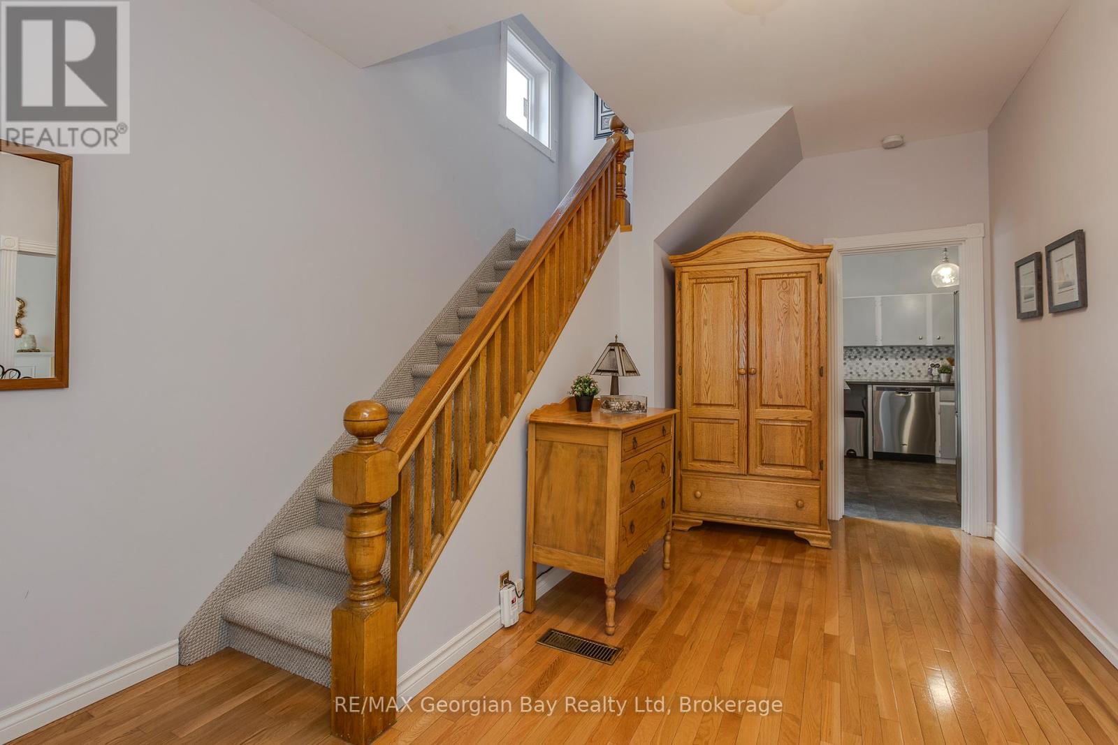 423 ELLEN STREET - 7