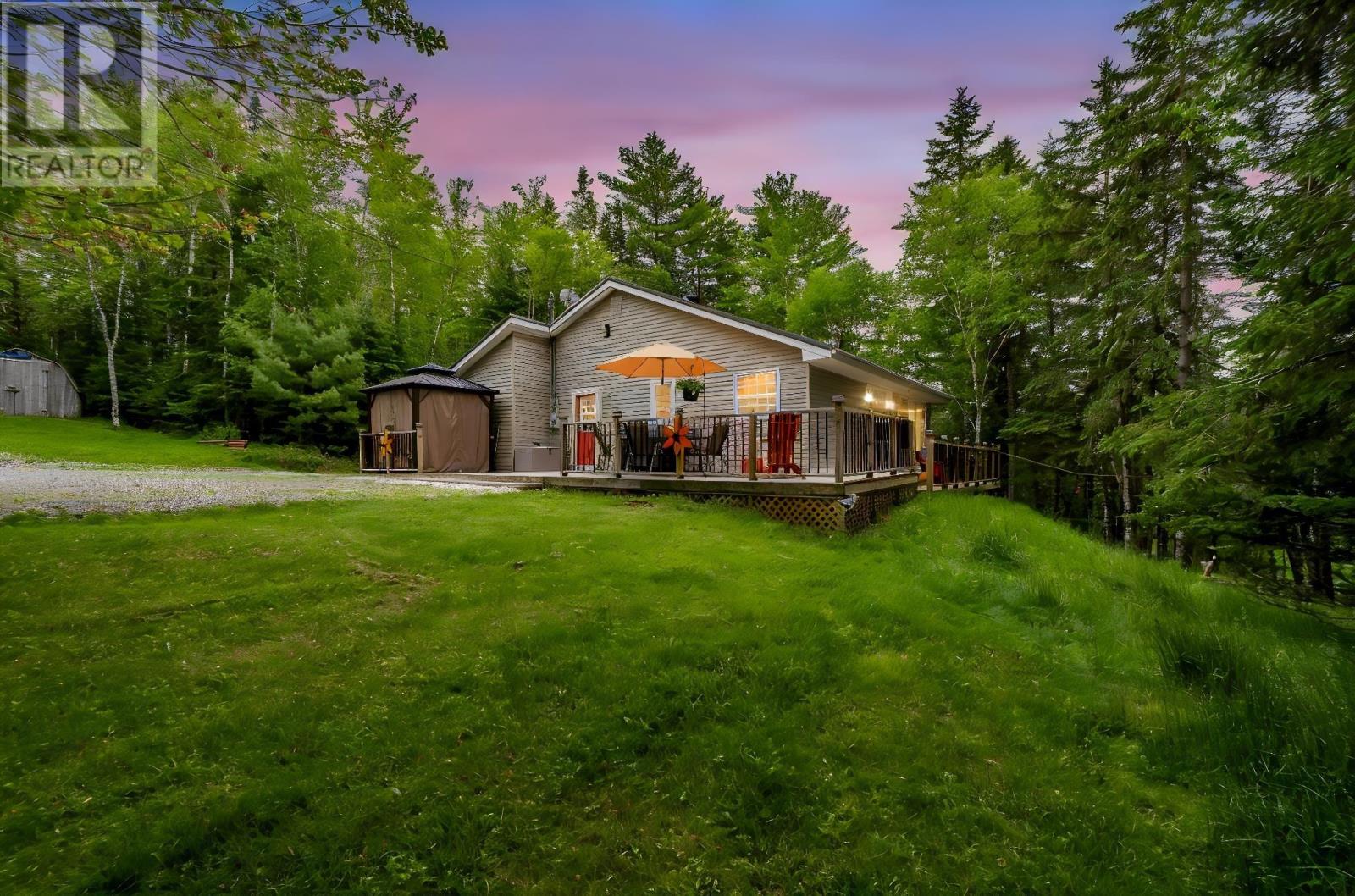 Property photo of 303 Hemlock Loop