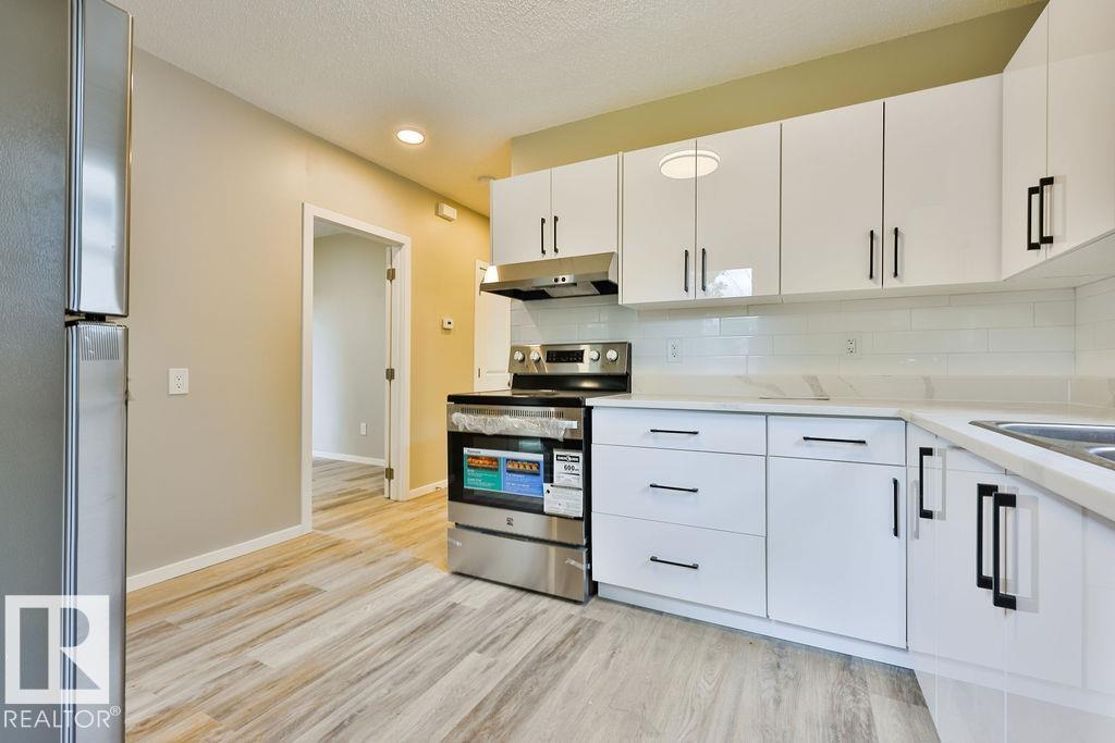 11241 88 ST NW - 18