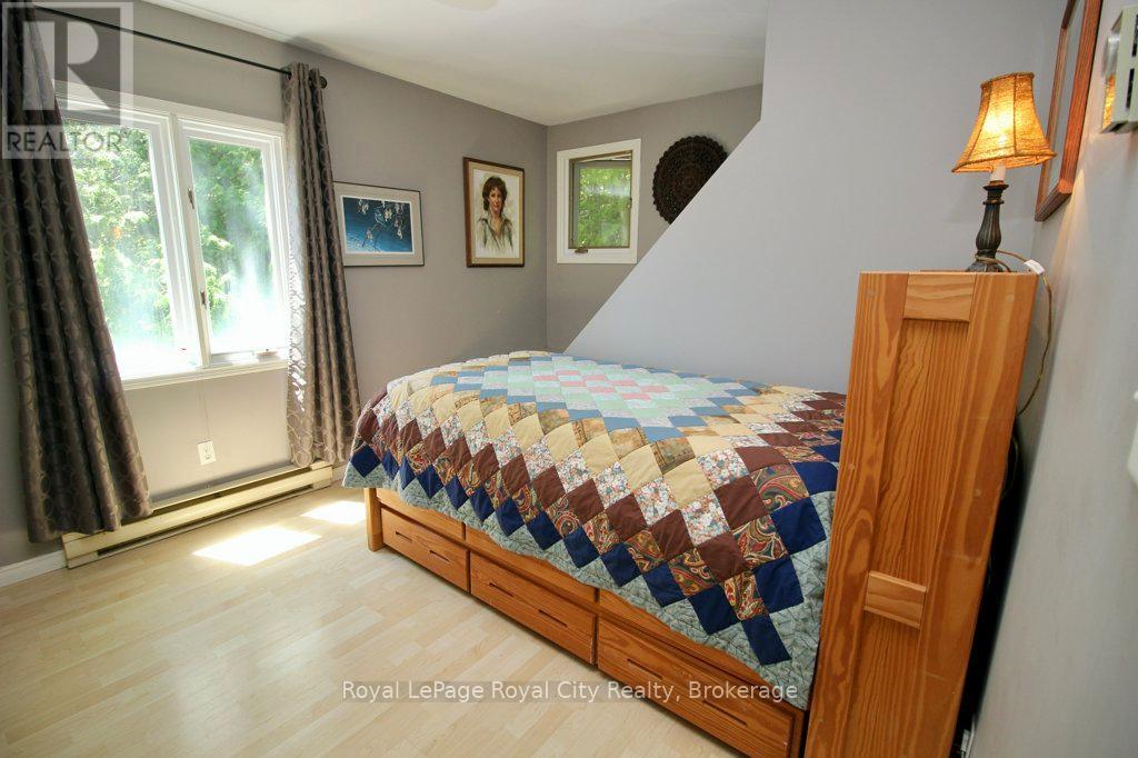 11 SHORELINE DRIVE - 28
